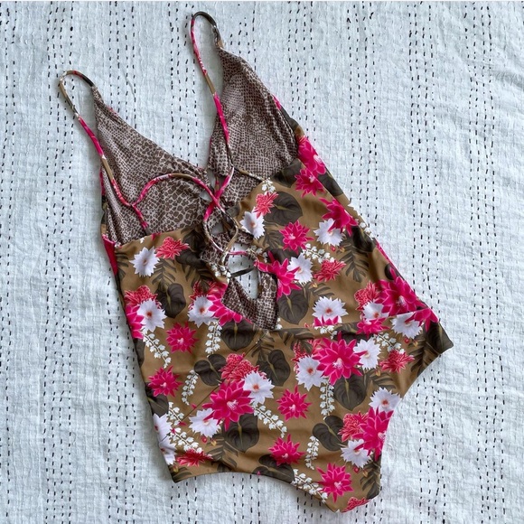 SOLD - Picture 2 of 4